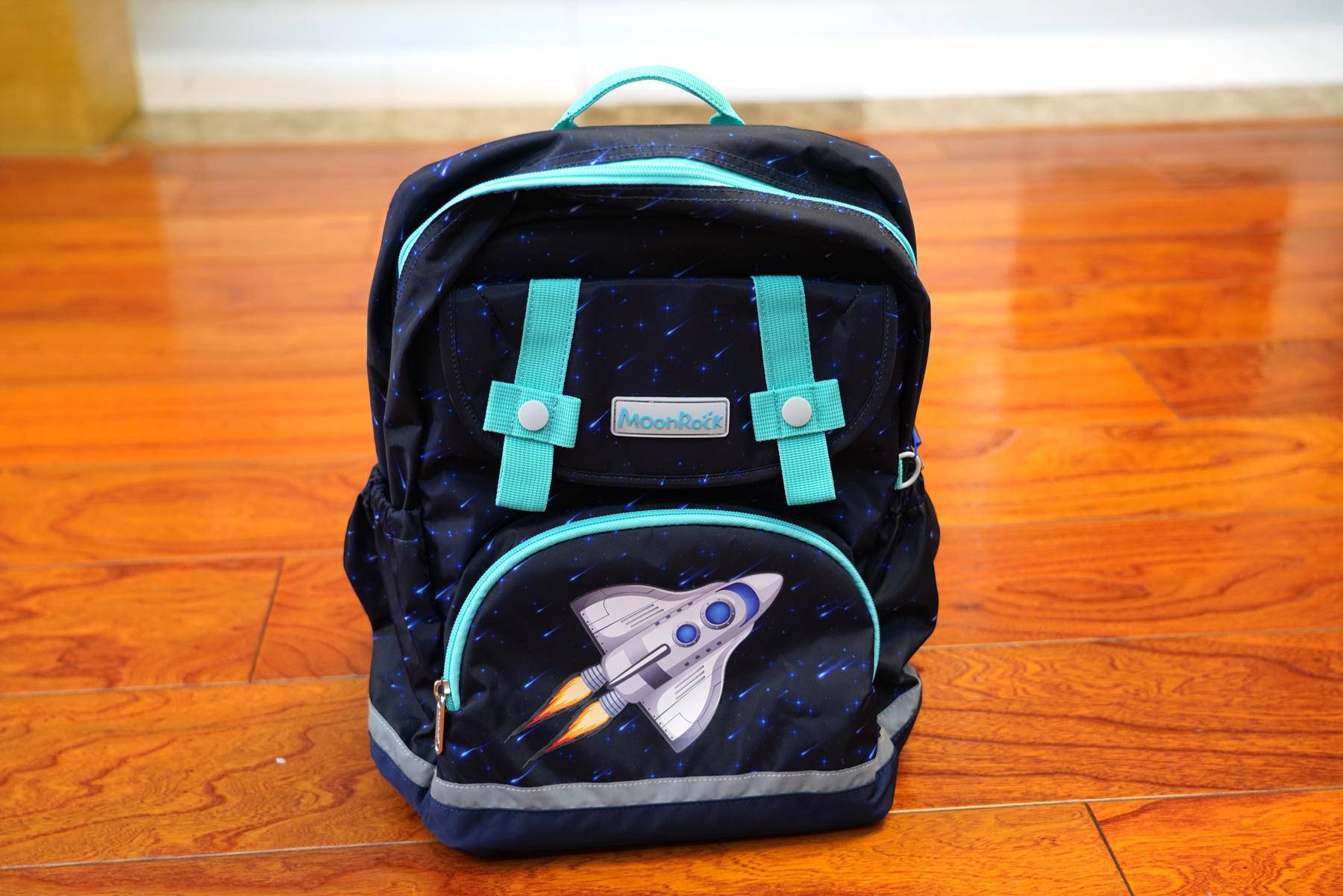 减负护脊书包比较,哪款书包减负护脊又轻便