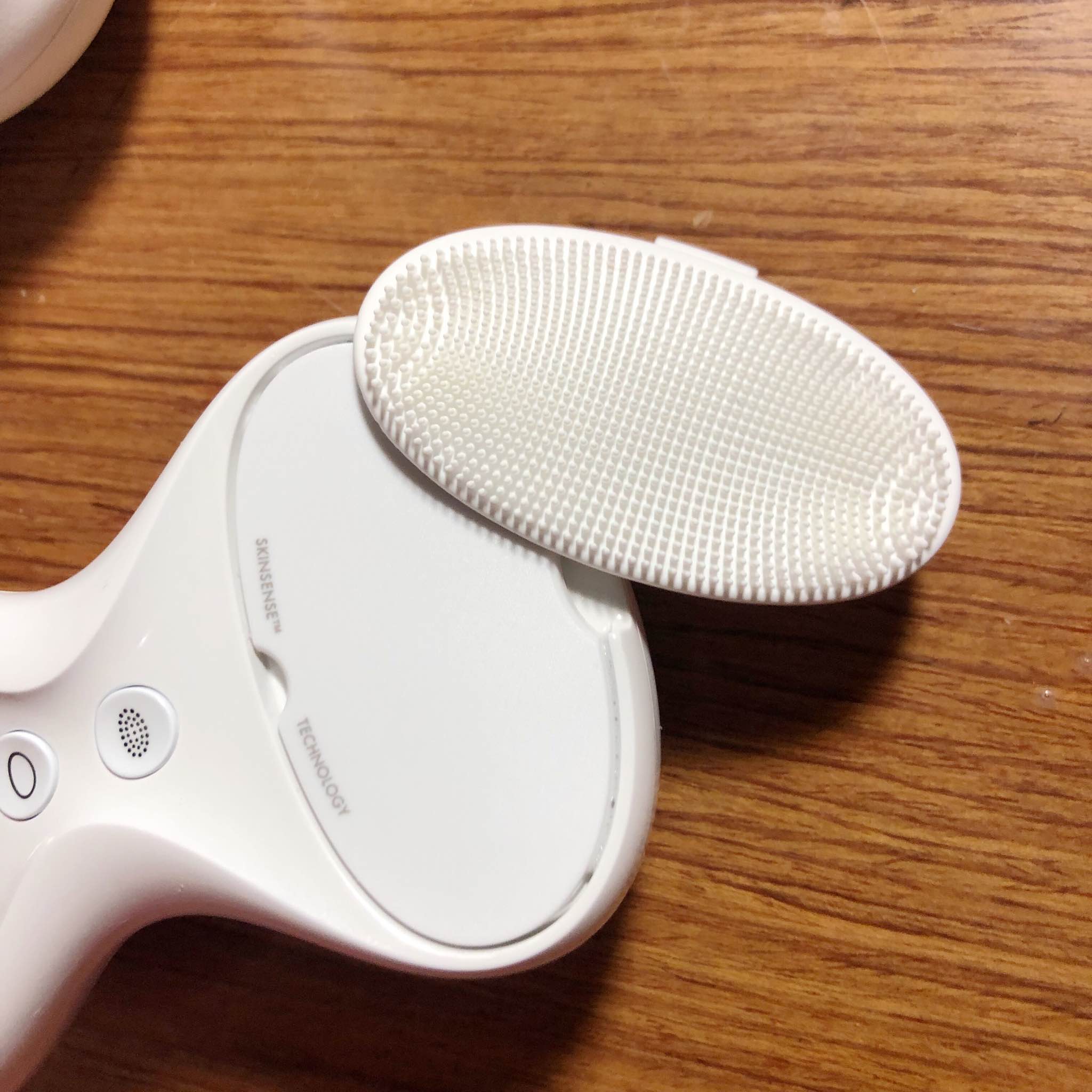 beglow和luna哪个好用,beglow美容仪使用视频