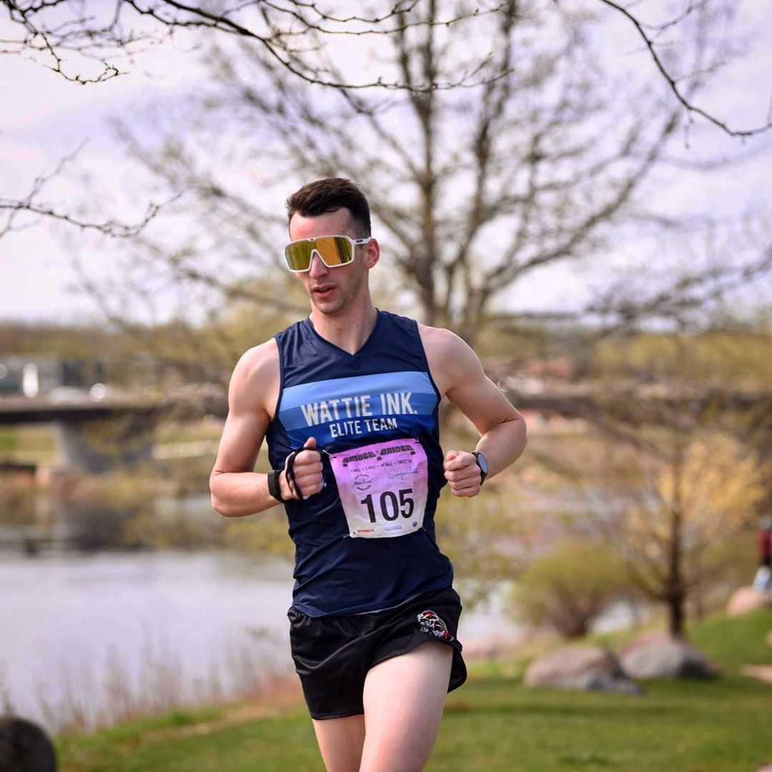 欧洲足球运动员场均跑动,欧洲杯足球员跑11公里