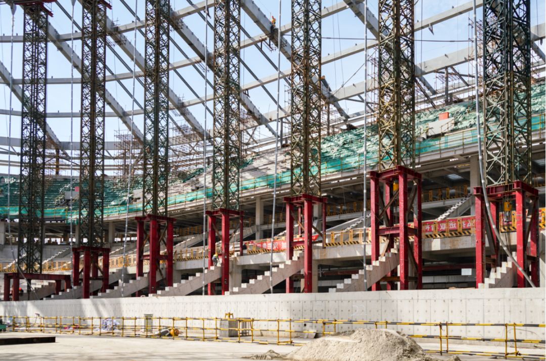 浦东白玉碗足球场,上海首座专业足球场