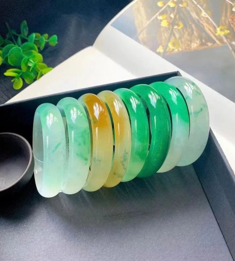 德百跨年活动,德百特卖会