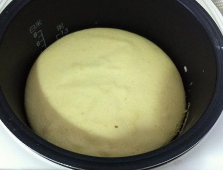 如何用电饭锅做蛋糕更松软好吃,一次就成功的电饭锅蛋糕制作秘诀