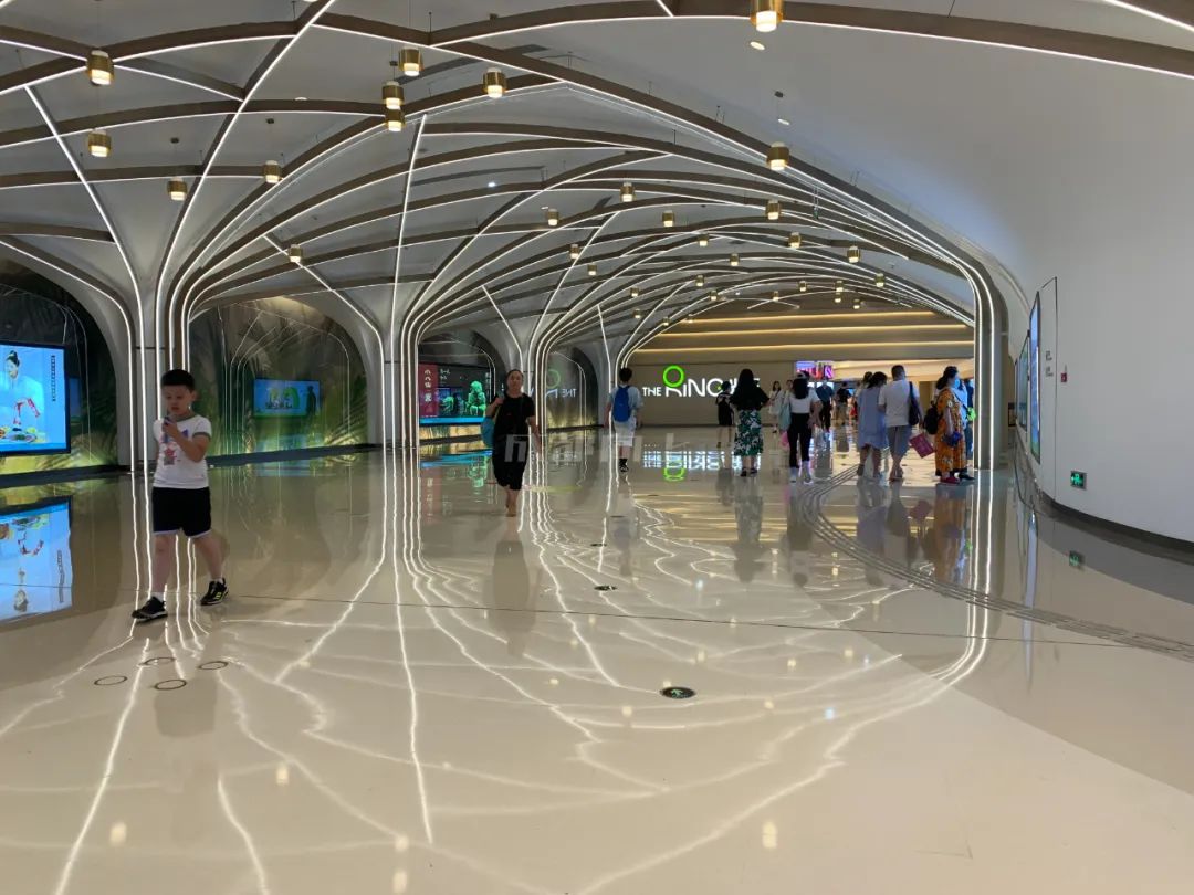 暴走重庆成都,重庆三大核心商圈