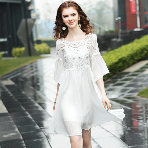 初入职场胖女生穿搭,初入职场的女生怎么穿衣