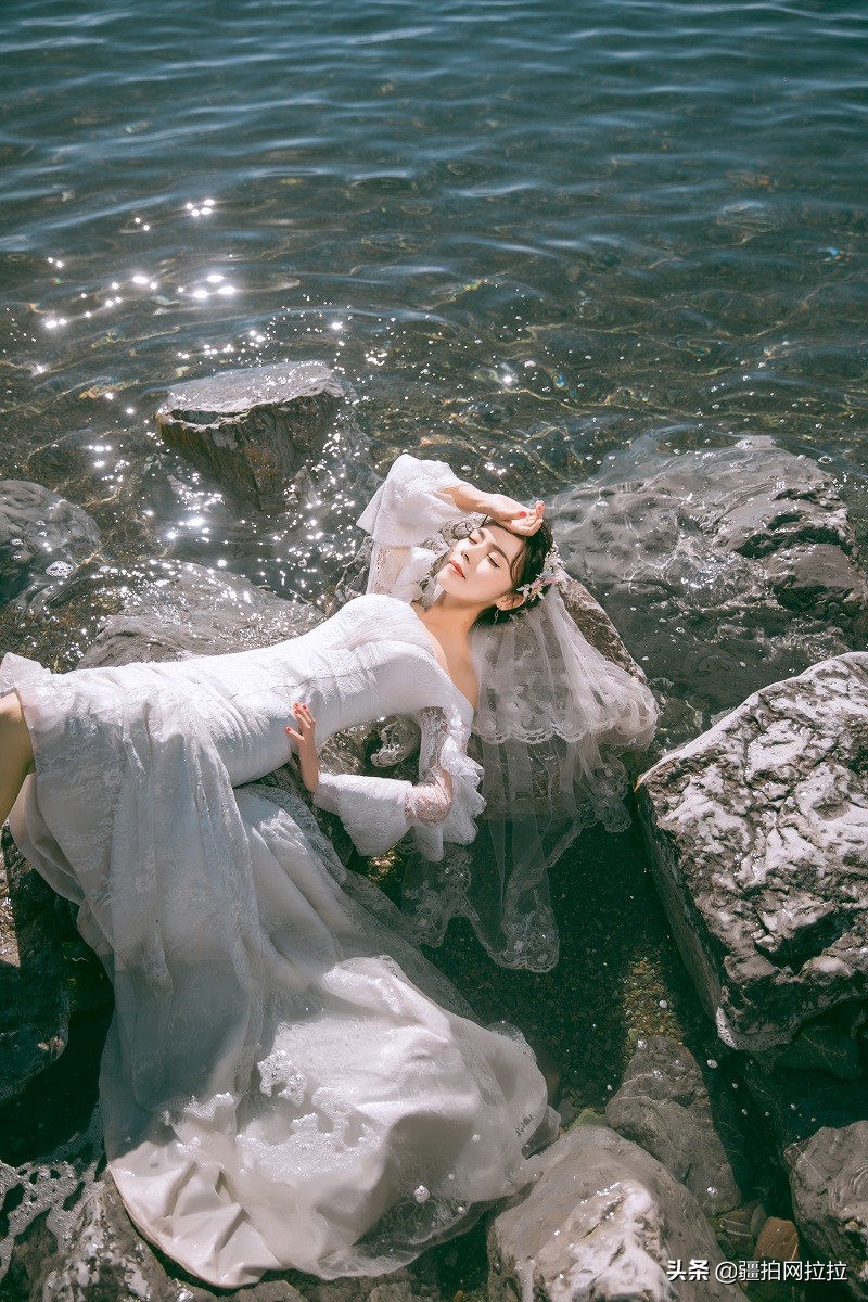 拍婚纱照选衣服攻略,拍婚纱照不会选衣服怎么办