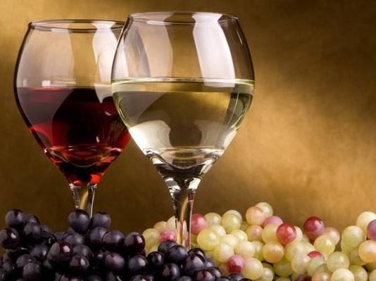 酒放在汽车后备箱可以吗,酒能不能放汽车后备箱