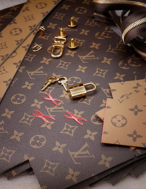 奢侈品包包生产过程,仿制奢侈品牌包包