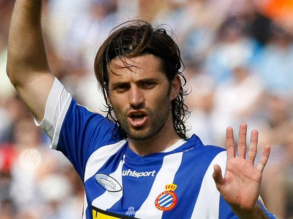 足球运动员猝死原因,前国家队足球运动员猝死