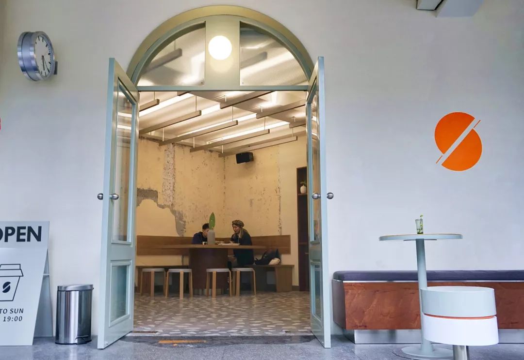 花椒、蛋烘糕和肉桂,对头,这里是咖啡店