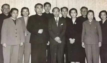 周恩来总理逝世后,留下了多少财产?分配方式催人泪下