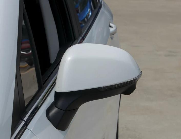 新手买车选什么车型,新手买车买什么二手车好