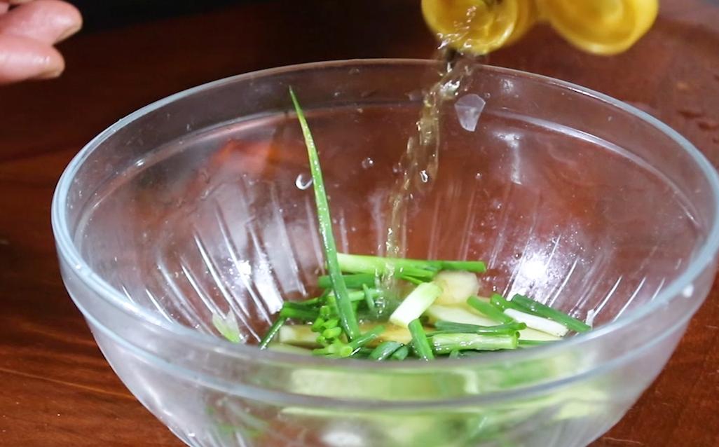 鲤鱼最好吃的做法，诀窍和步骤都告诉你，学会可以直接开店！