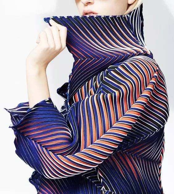 三宅一生魅力,三宅一生乔布斯