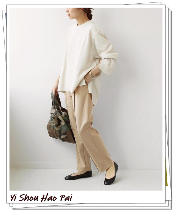 米色裤子的穿搭,米色的牛仔裤轻熟