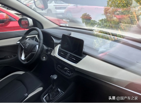 宝骏3602021款六座自动挡试驾测评,宝骏360六座自动挡车的各项性能