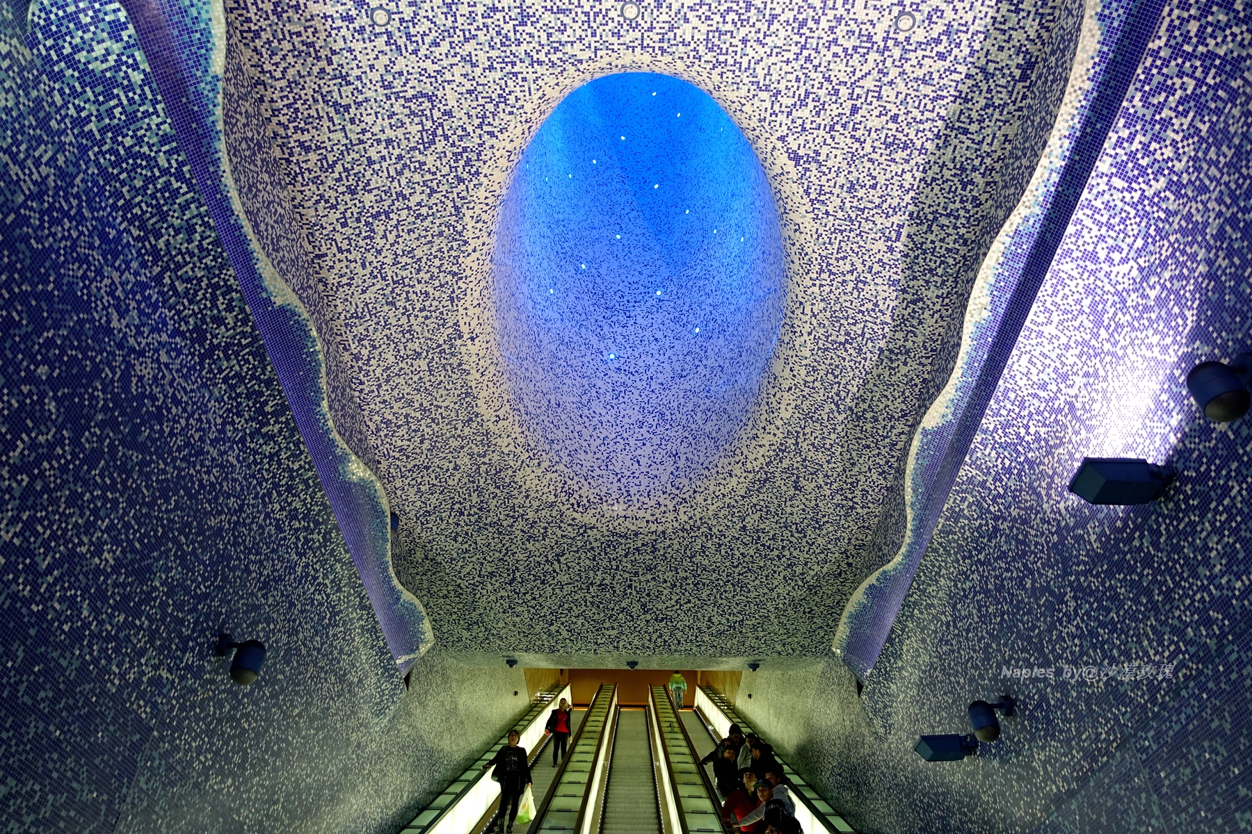 意大利那不勒斯老城市,那不勒斯在意大利的地位