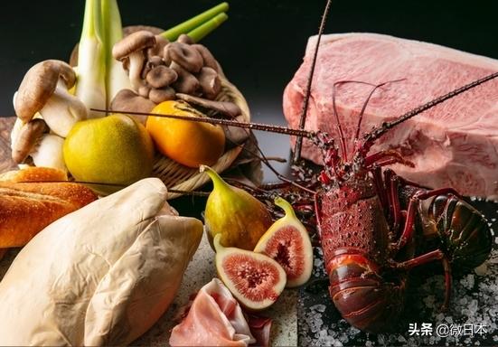 在日本的夜晚,在日本的晚餐