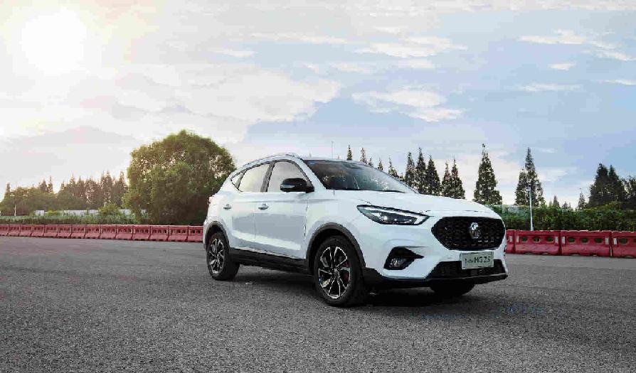 韩寒、利物浦球星、3支明星乐队来助阵，现场吃喝玩乐全包罗