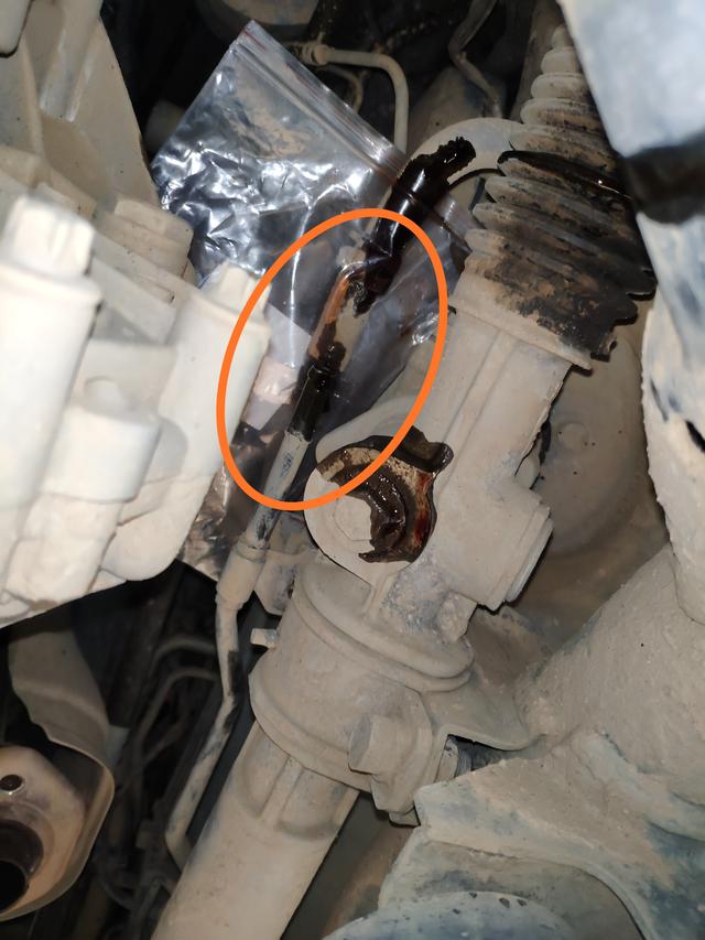 东南v5方向机漏油,东南v5发动机渗油