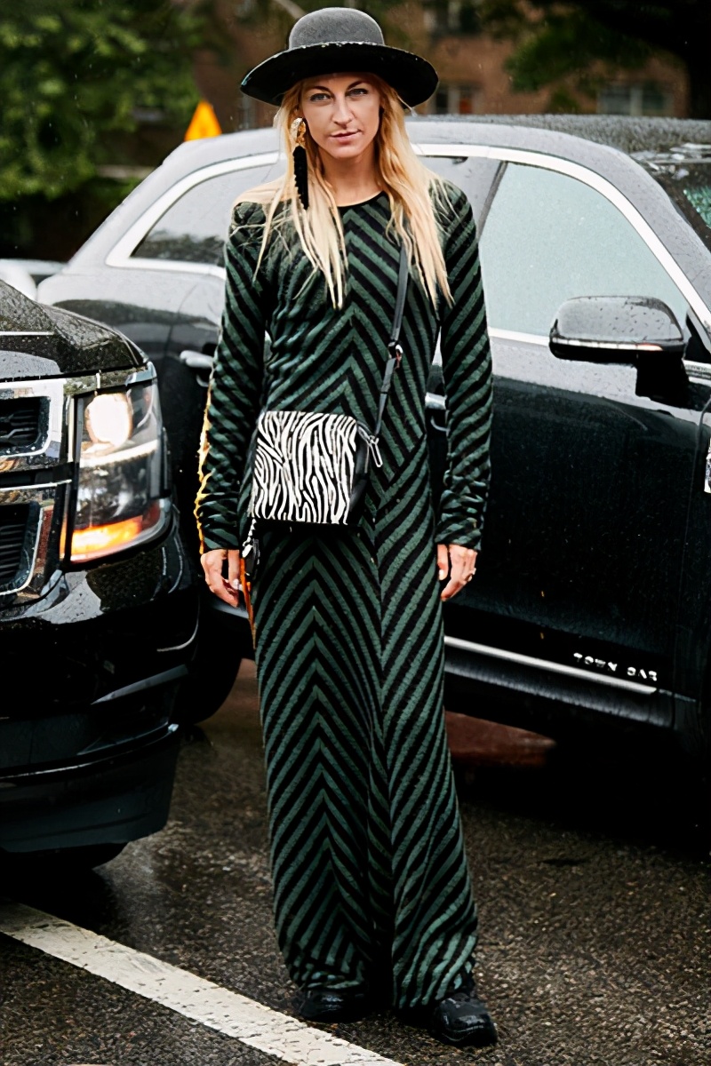 每个女人都应该知道的40种裙子