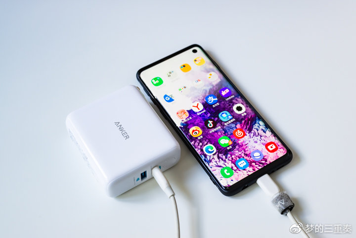 anker充电宝三线合一快充,anker18w快充充电宝评测