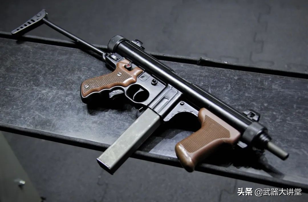 意大利伯莱塔公司生产的手枪,意大利冲锋枪m12