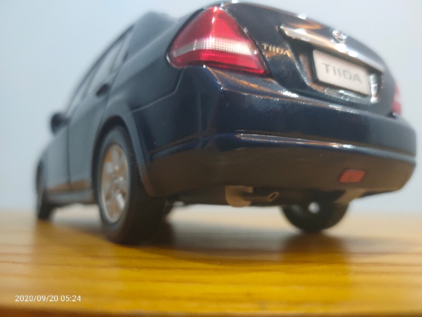 日产骐达老款汽车模型,14岁的暖男