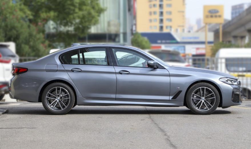 裸车价40万宝马5系,宝马五系42.19万