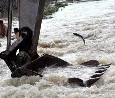 开挖机到底有没有必要,有谁能够理解开挖机的悲哀