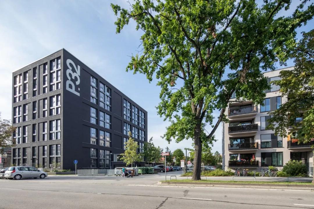 沉稳大气装修案例,低调色彩风格装修效果图