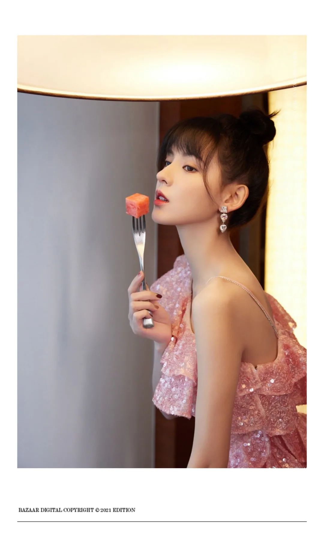 长痘女生的痛苦,体会长痘的痛苦