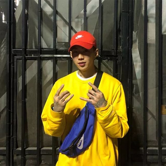 不想撞衫怎么穿好看,不想撞衫穿什么跑鞋