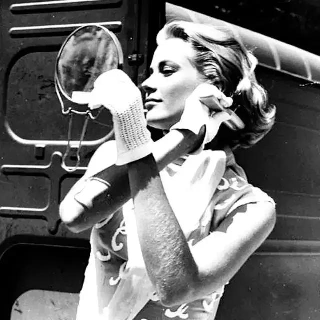 玛丽莲梦露和奥黛丽赫本有多漂亮,奥黛丽赫本和玛丽莲梦露颜值分析