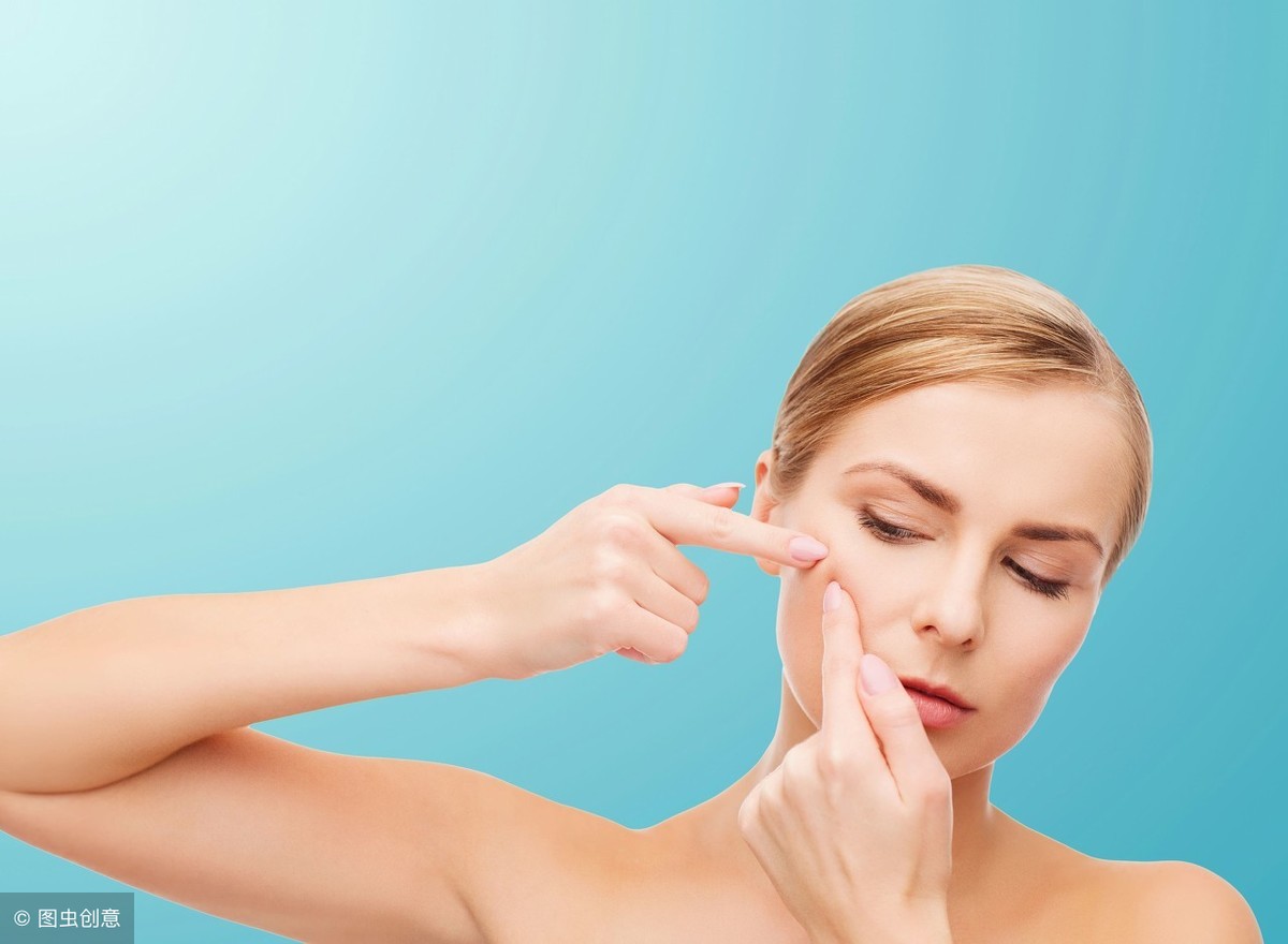 眉心长痘痘是什么原因引起的,眉心反复长痘痘是什么原因