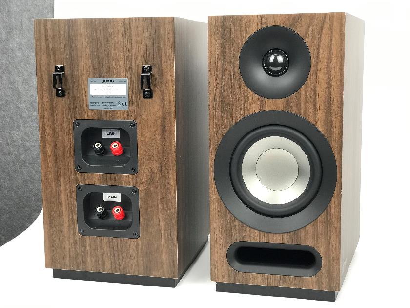 既能唱歌又能看电影的家庭影院,既能家庭影院又能k歌的音响