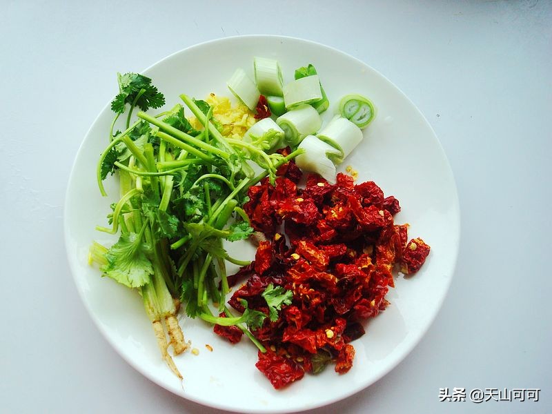 如何保证墨鱼仔的口感,要想鱼丸鲜嫩放什么生粉