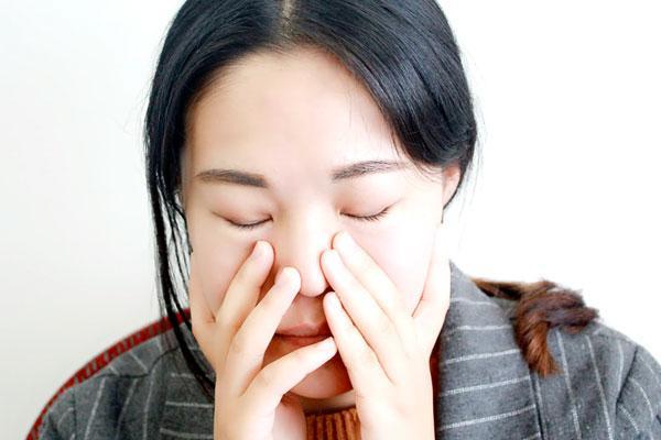 脸上的小肉粒怎么去除,为什么脸上会长小肉丁