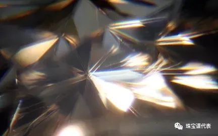复刻表仿钻与真钻对比,如何分辨真钻和假钻的方法