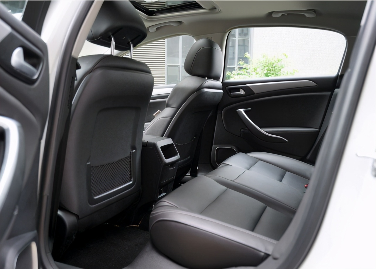 被冷落纯进口的车,被冷落的豪车