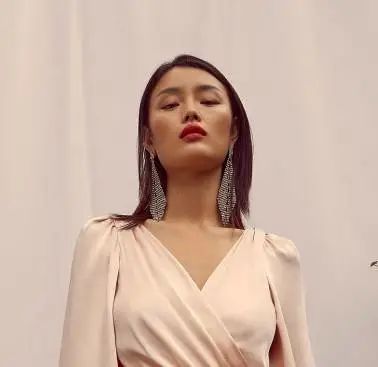 上海百场大秀时装周,百场大秀上海时装周