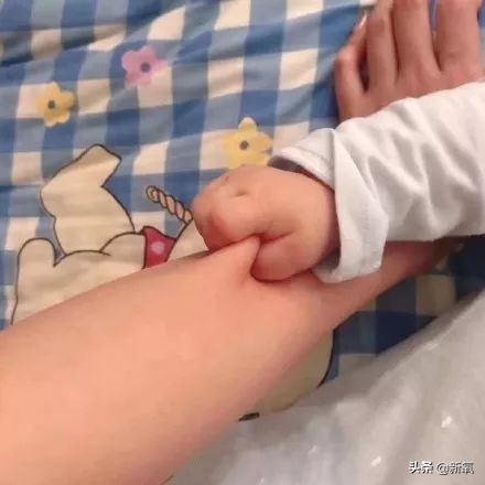 宋祖儿牙齿是烤瓷牙吗,宋祖儿牙齿