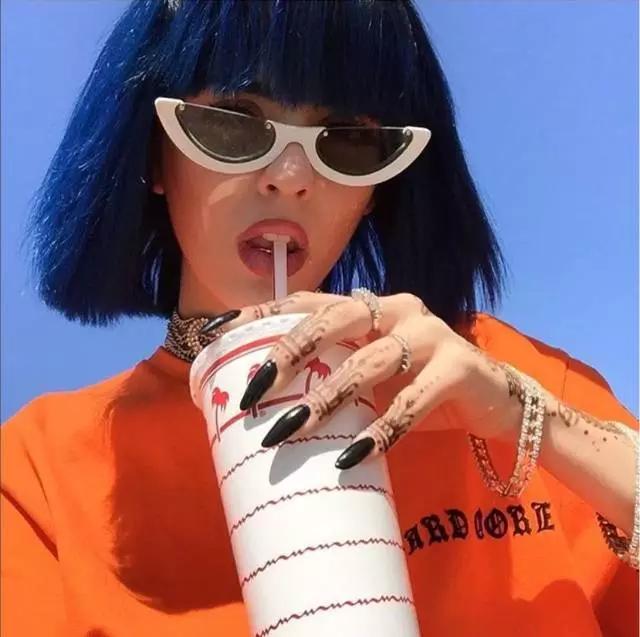 supreme联名日系闪电潮牌,潮牌supreme哪些是真的