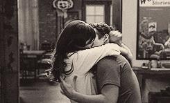 这个国在世界另一边，但铁路直通中国义乌，全民养生却熬最野的夜