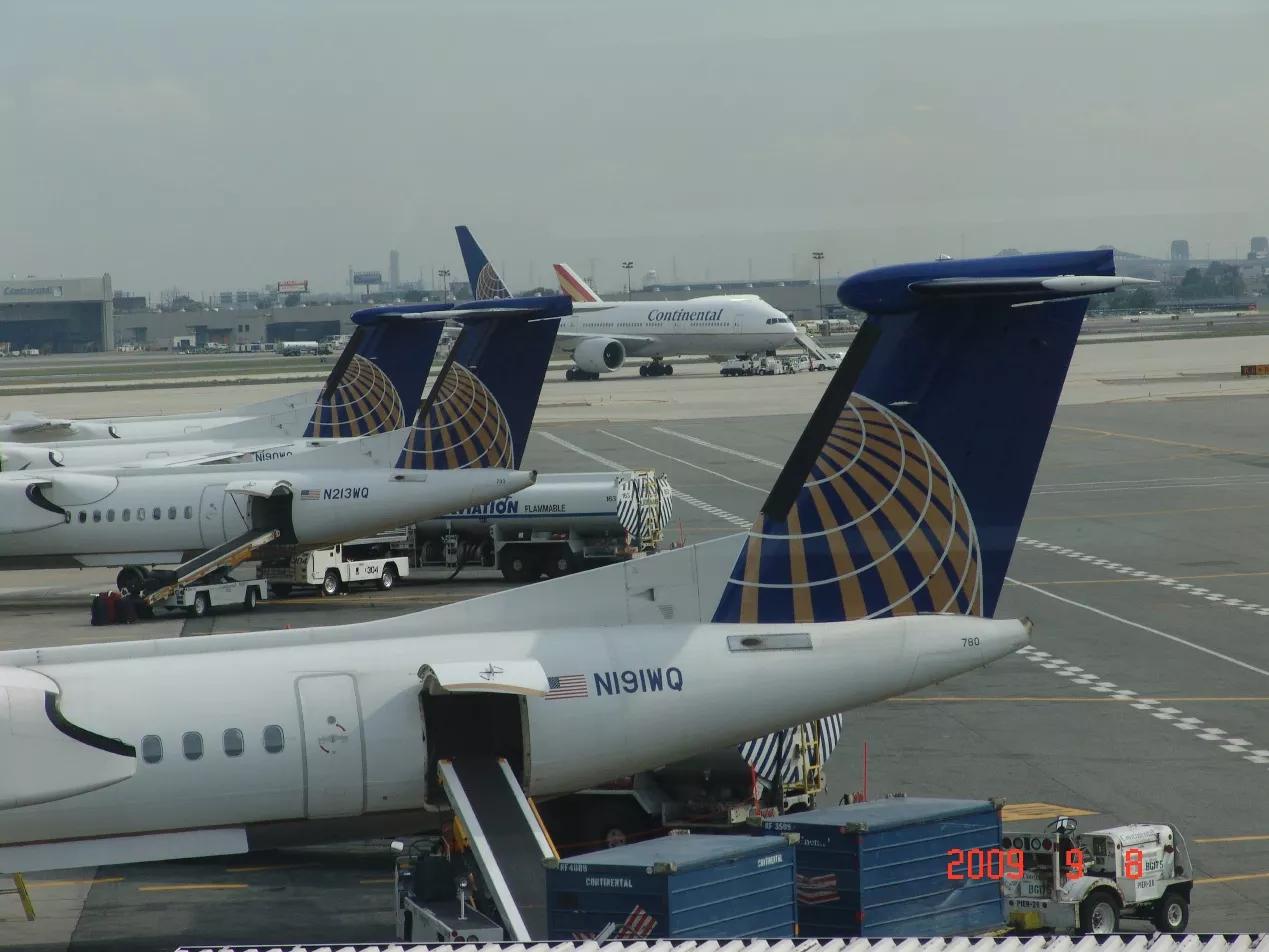 昨天我乘飞机去北京英语怎么说,我昨天坐飞机去北京英文