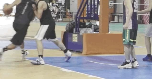 恩比德阿迪达斯篮球鞋,ua篮球鞋恩比德