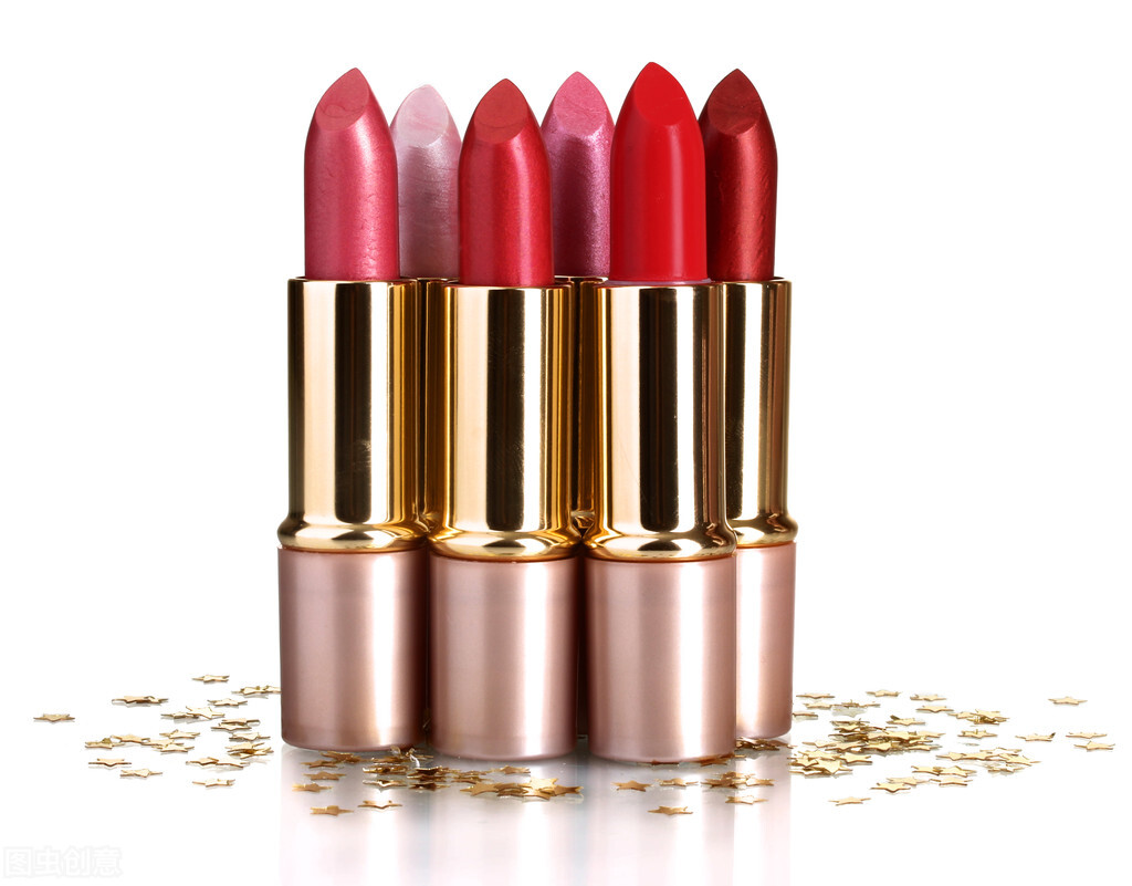 男人和女人涂口红接吻,女生涂了口红还能接吻吗