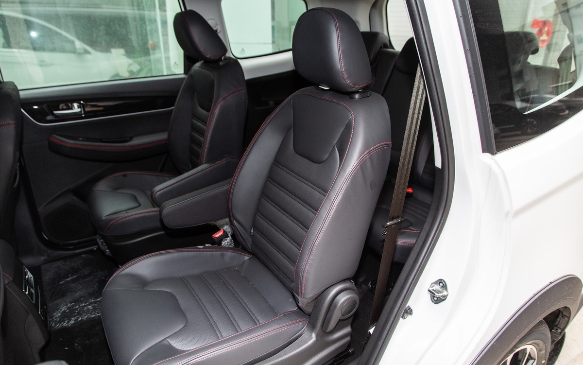 哪一款6-7座SUV最值得购买,5-8万左右7座suv推荐