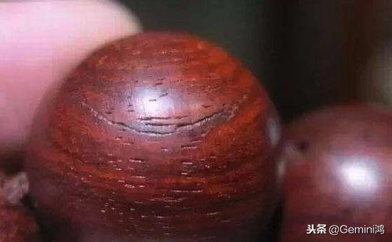 小叶紫檀手串为什么会裂,文玩小叶紫檀真的假的