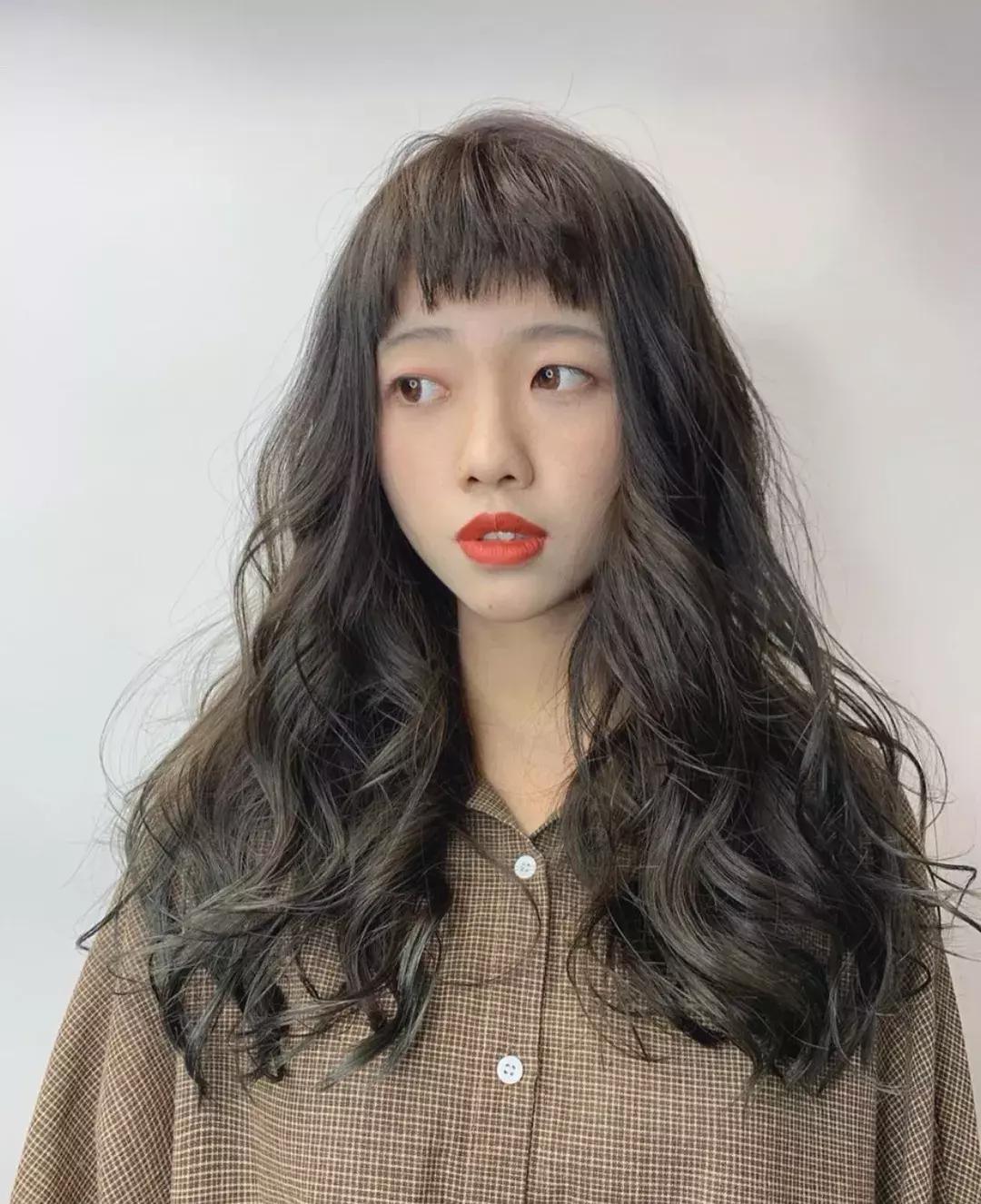 根据脸型设计发型大脸适合的发型,适合大脸圆脸方脸修饰脸型的短发