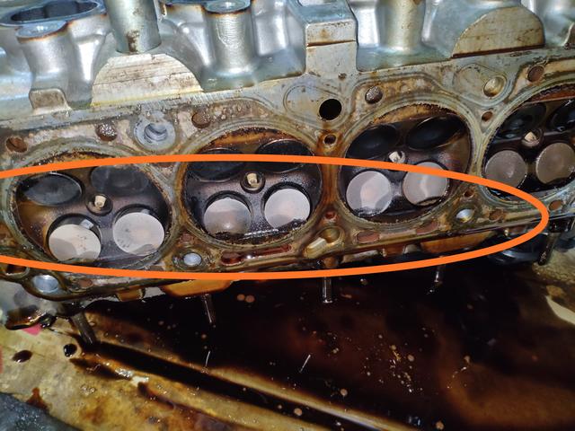 别克君越正时链板断了是什么症状,别克君越正时链板断掉了